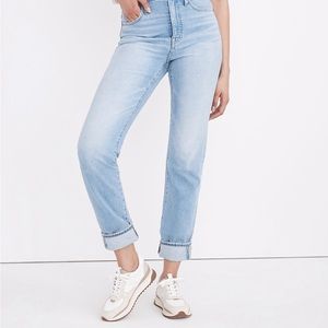 Petite Classic Straight Jeans in Sayles Wash